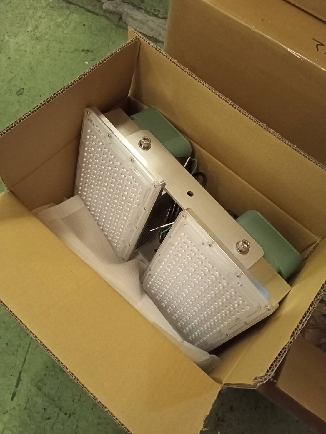 LED天井燈/投光燈